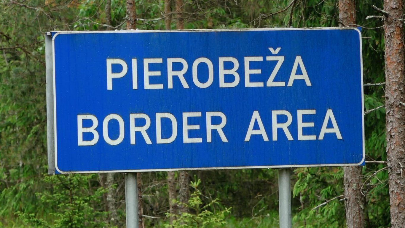 Klimata ministrs skaidro ārkārtējās situācijas rīkojuma mērķus pierobežā