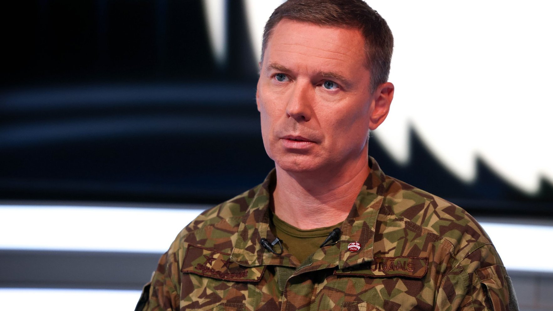 NBS komandieris komentē strīdu par militāro iepirkumu – lādiņi nav aizmirsti