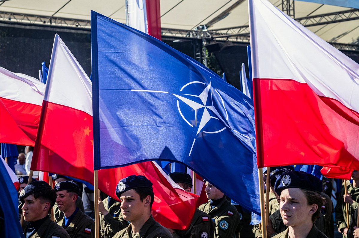 Varšava plāno iegādāties sistēmu dronu pamanīšanai virs pilsētas centra