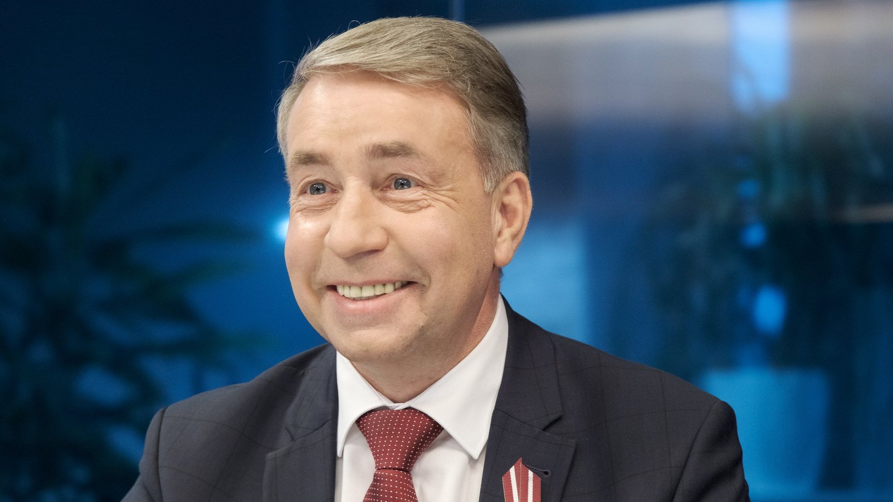Labklājības ministra pienākumus sāk pildīt Augulis