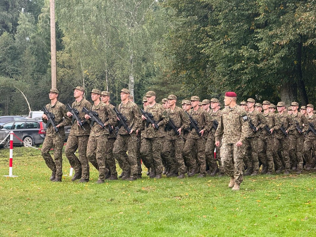 Pirmo reizi Valsts aizsardzības dienestā zvērestu dod Militārajā policijā