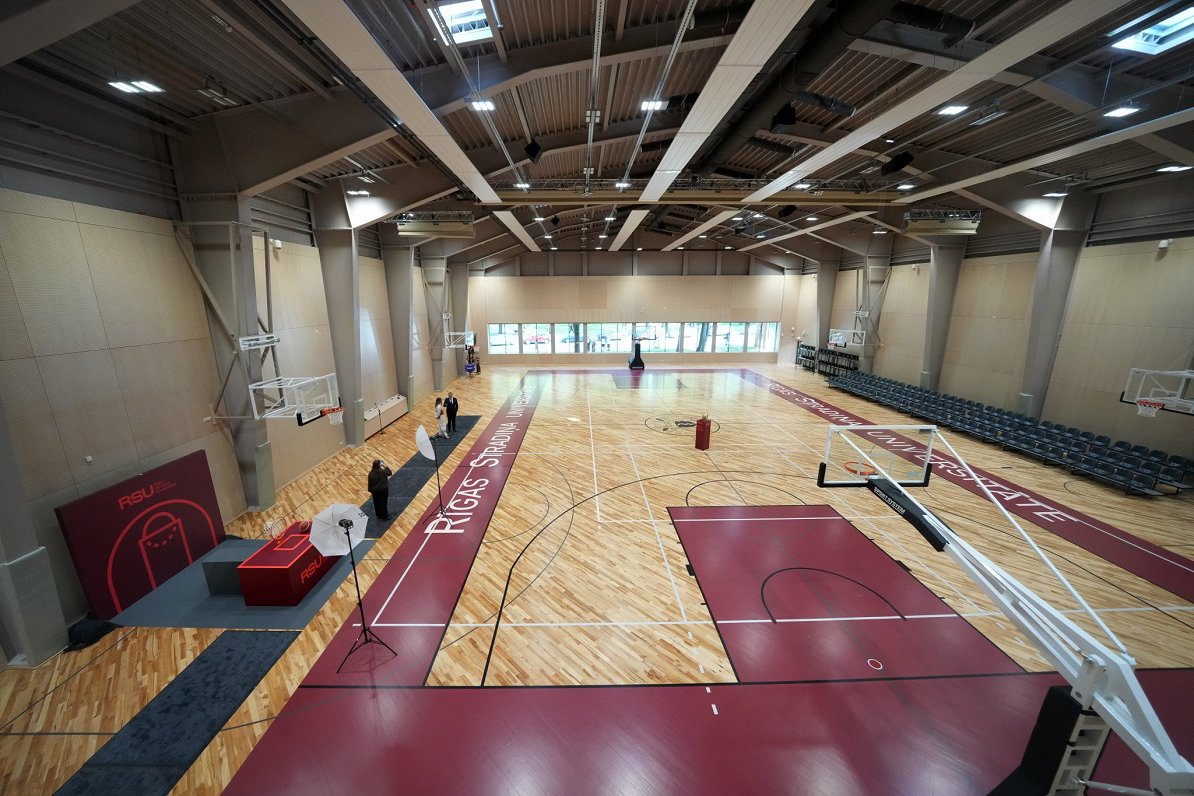 Torņakalnā atklāts jaunais RSU sporta komplekss, vietējiem aicināts sportot