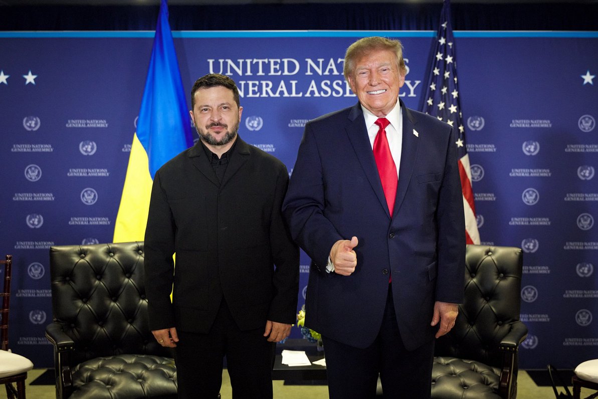 Tramps mudina Zelenski tikties ar Putinu Maskavā