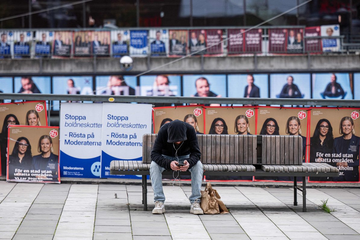 Zviedrijā pirms vēlēšanām dominē iekšpolitiskie jautājumi