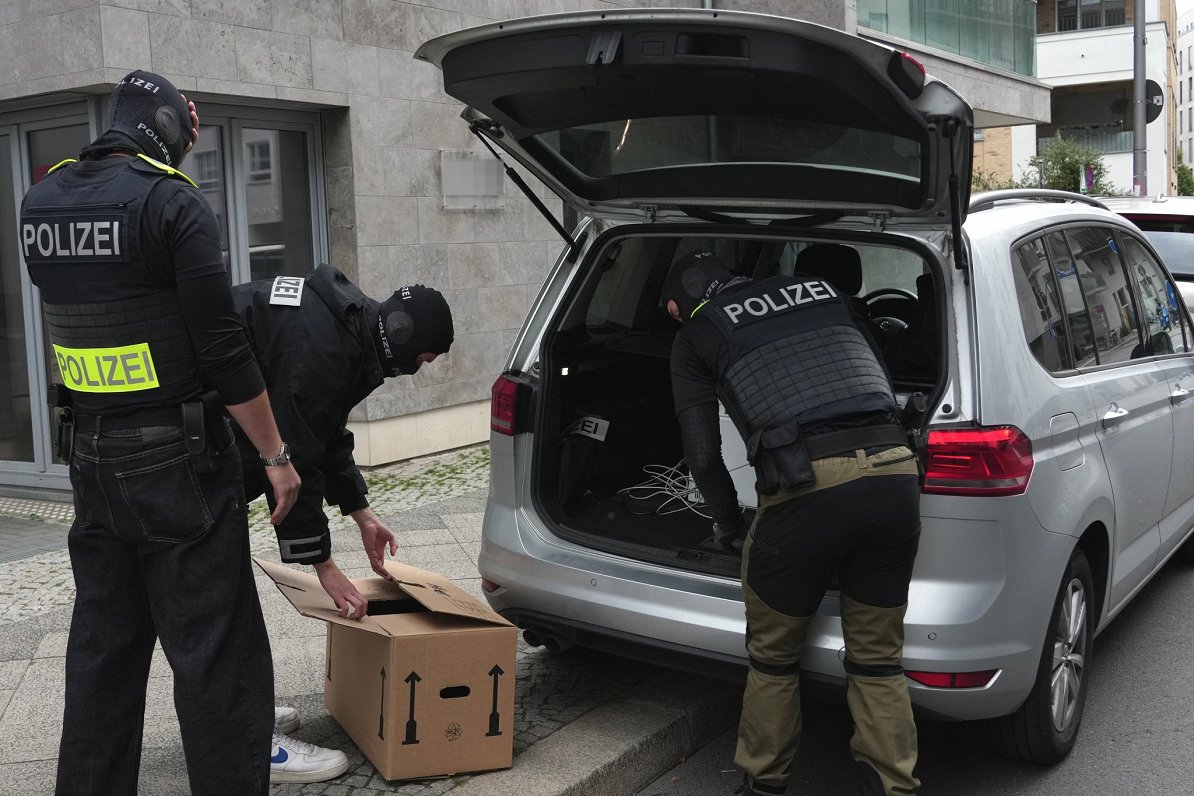 Bijušais Vācijas izlūkdienesta šefs saistīts ar Ķīnas ģenerālmajoru