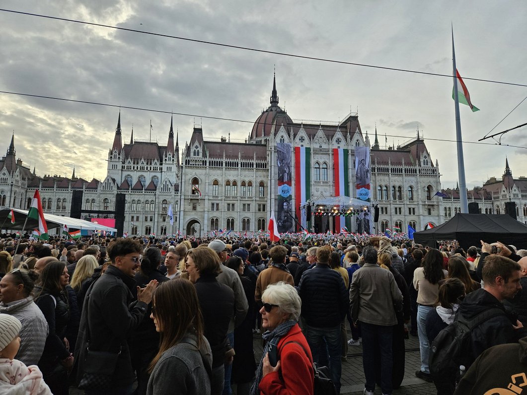 Budapeštā piemin 70 gadus kopš sacelšanās pret padomju varu