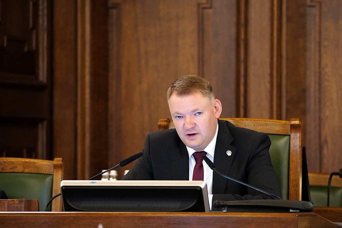 Edvards Smiltēns nolūkots par Saeimas priekšsēdētāju, Raimonds Vējonis – viņa biedrs
