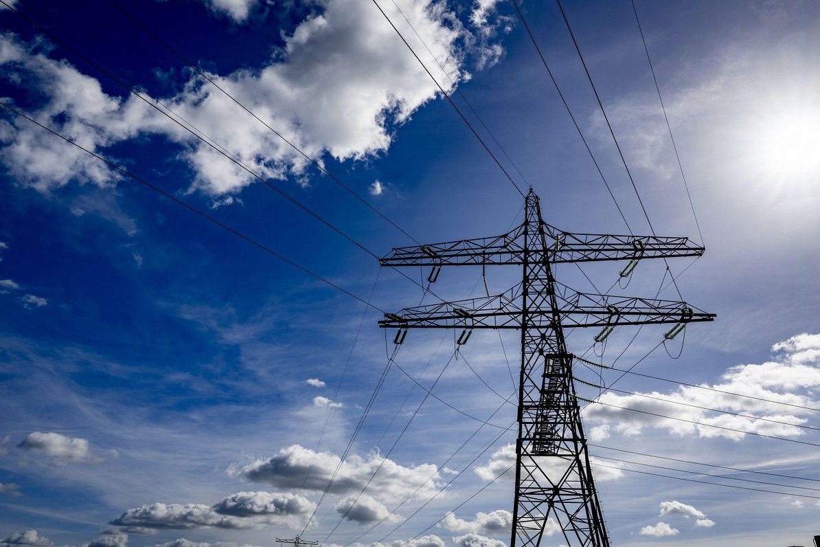ES meklē risinājumus energoresursu cenu ierobežošanai pirms ziemas