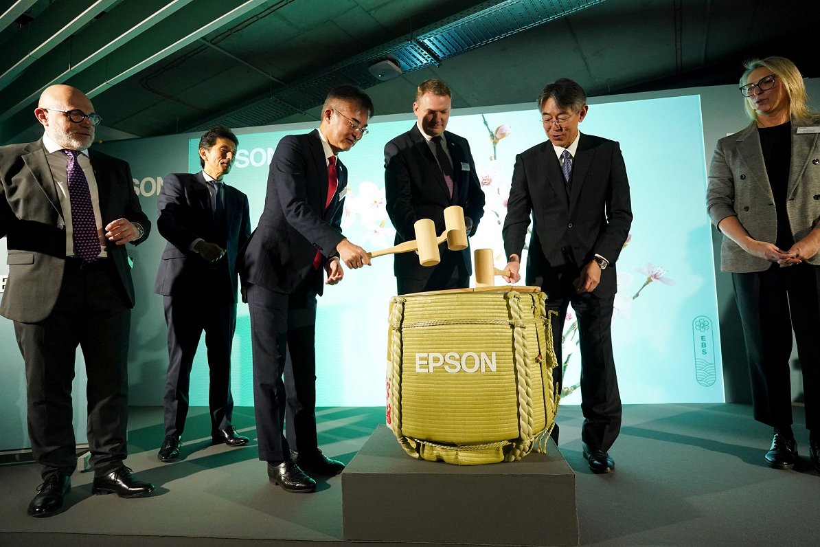 Japānas tehnoloģiju gigants «Epson» atklāj biznesa centru Rīgā – tajā investēti 6 miljoni eiro