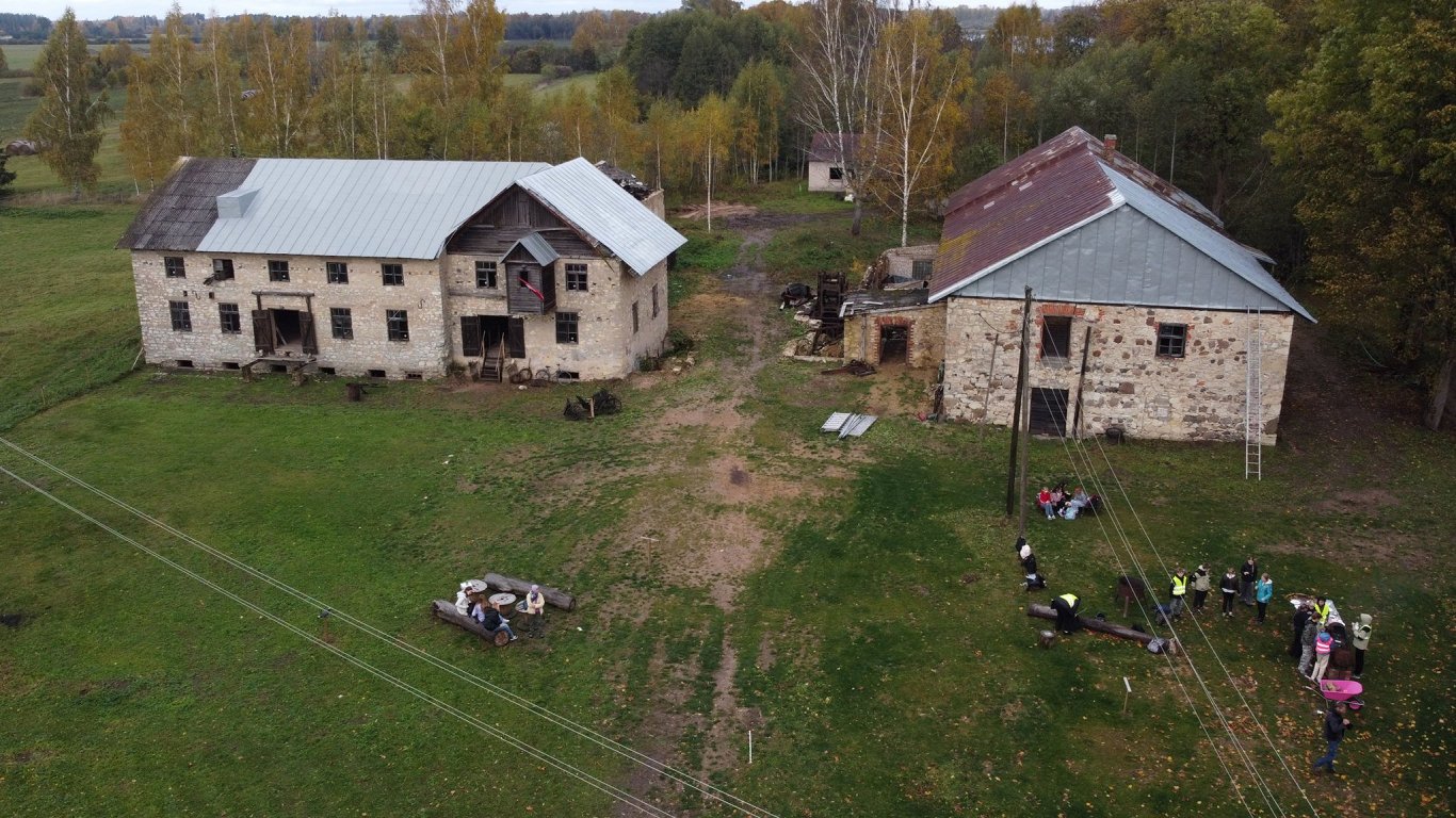 Meņķu dzirnavas Jēkabpils novadā atdzimst kā tūrisma objekts