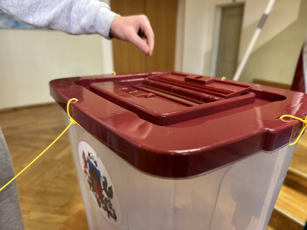 Pārbalsošanas rekords aizvadītajās vēlēšanās – domas mainīja piecreiz