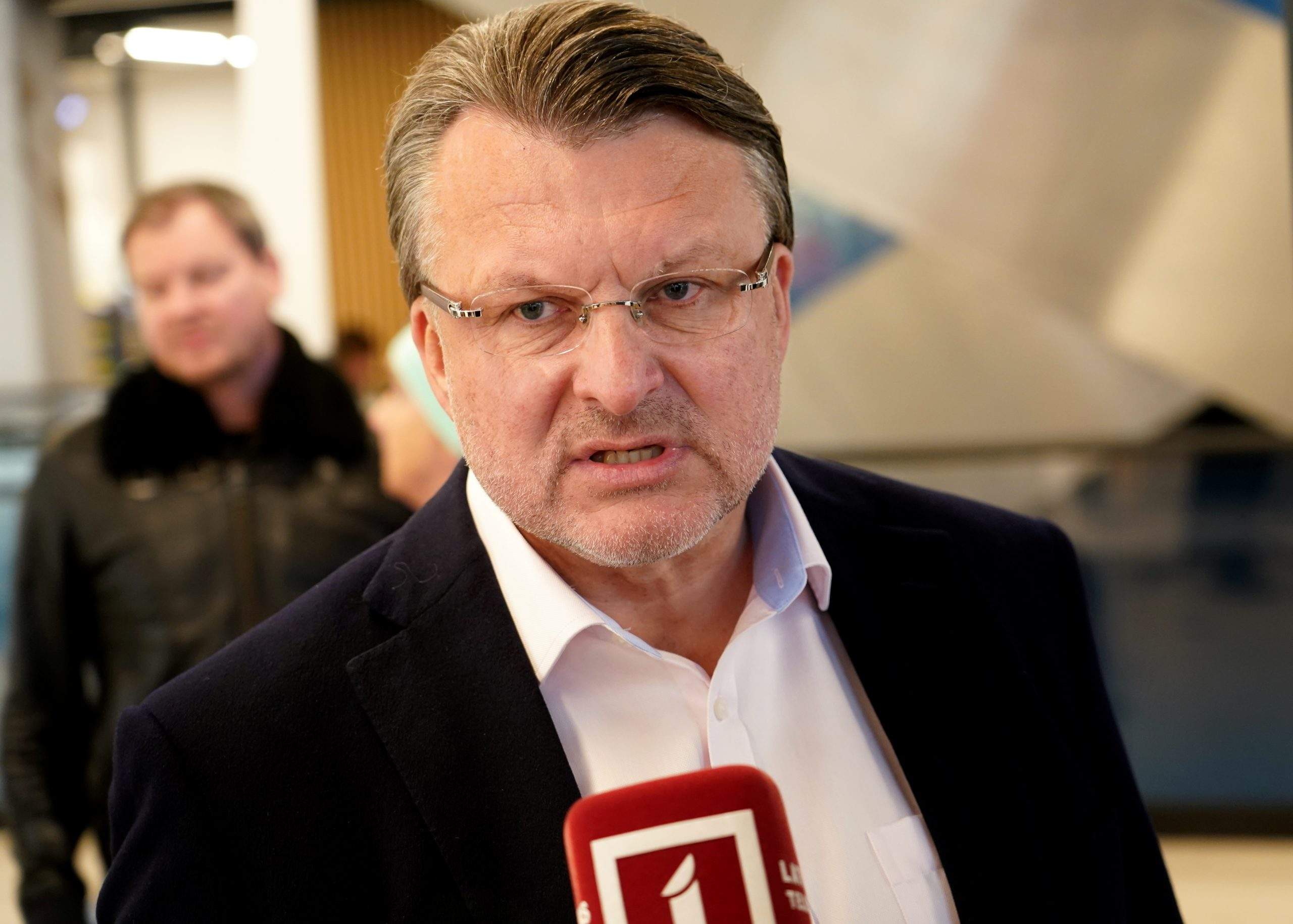 Politologs analizē Šlesera izvēli krievvalodīgo vēlētāju piesaistē