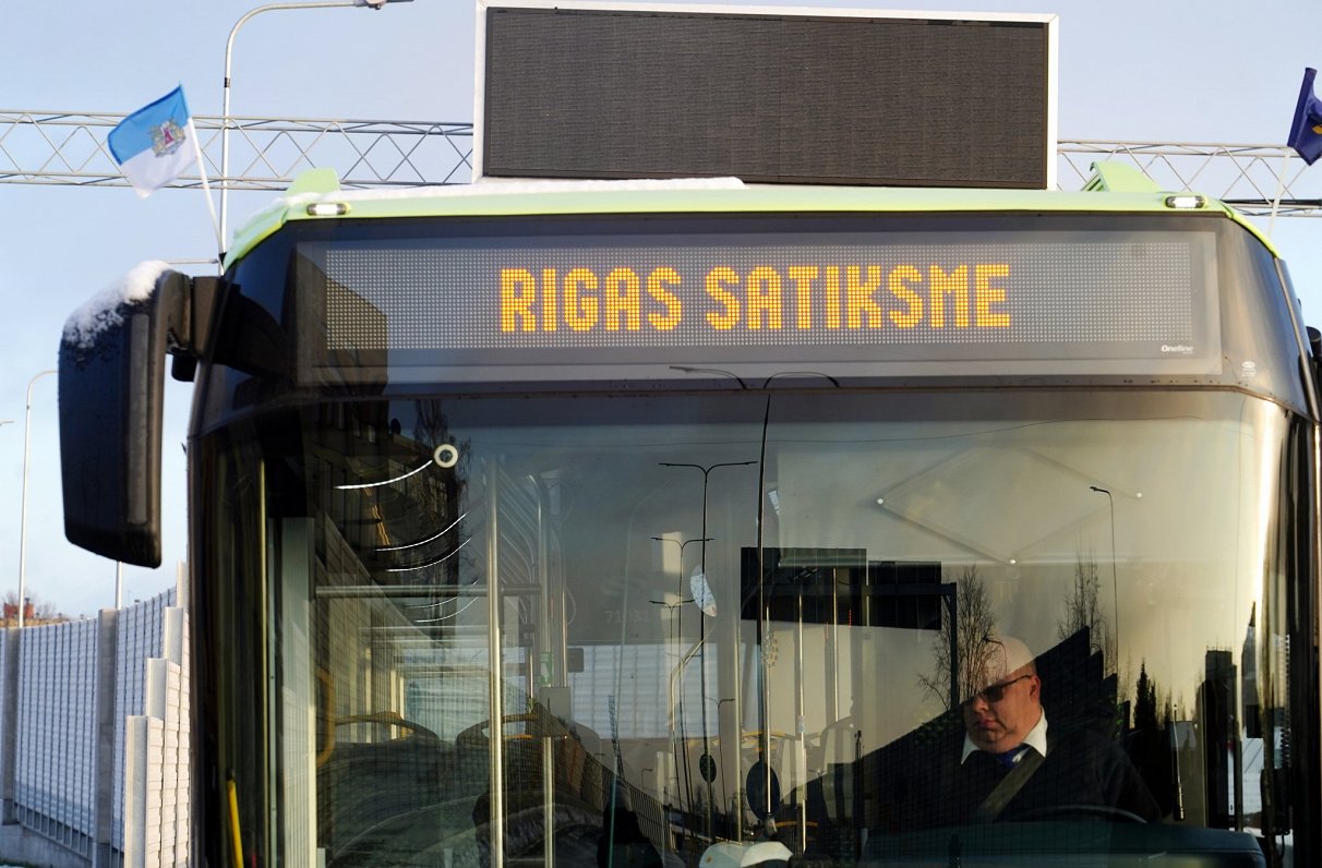 Rīgā nakts autobusos šogad pārvadāti divreiz vairāk pasažieru nekā pērn