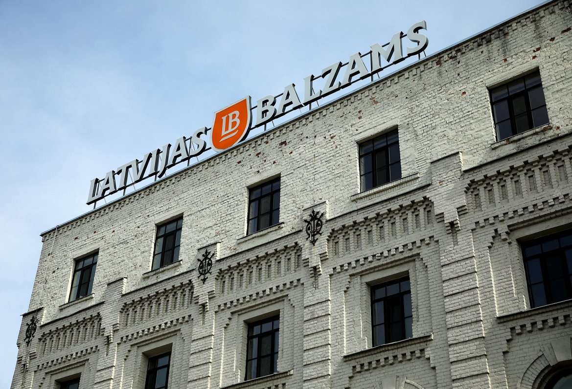 Rīgas šampanieša ražošana pārcelta uz Lietuvu