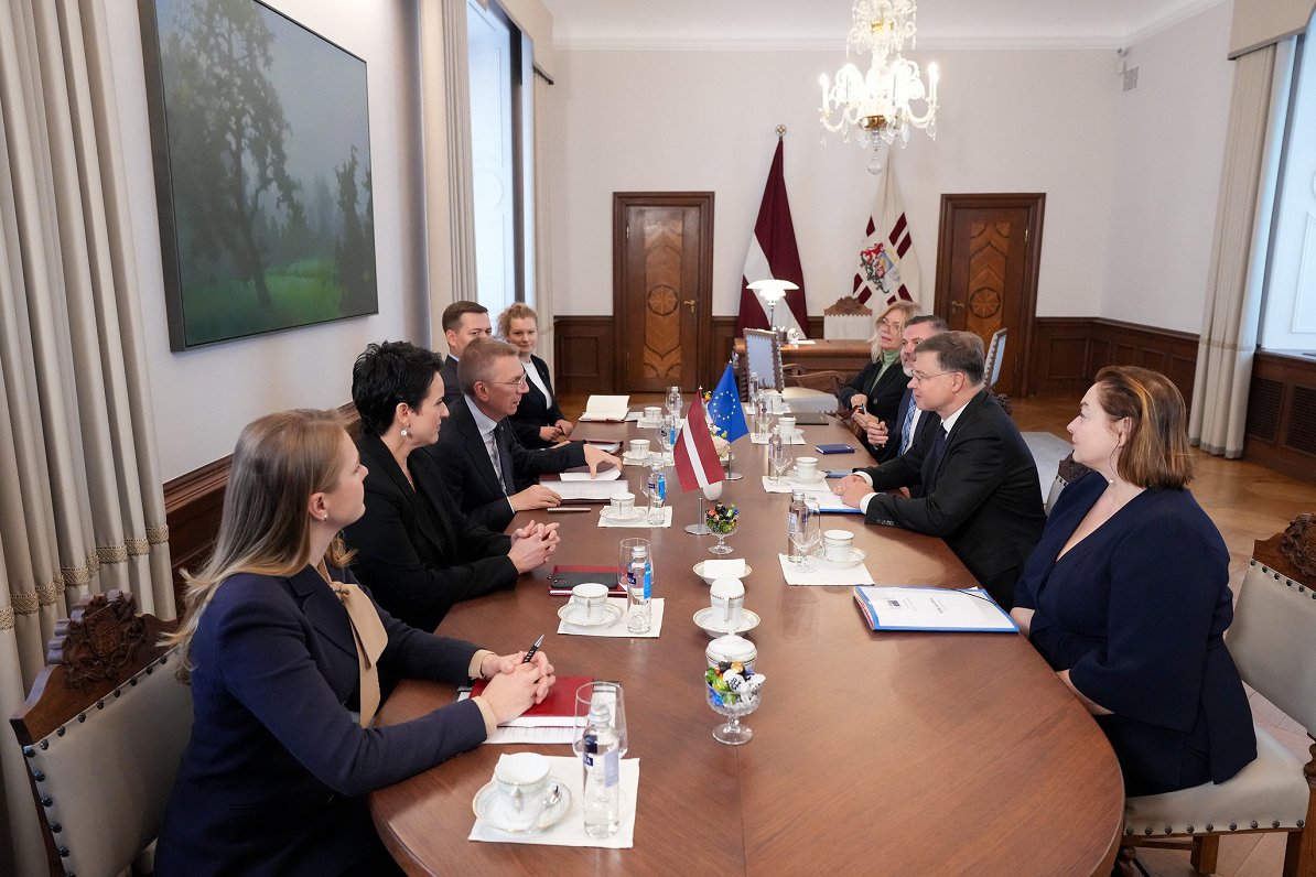 Rinkēvičs aicina strādāt pie papildu finansējuma Latvijai ES budžeta sarunās