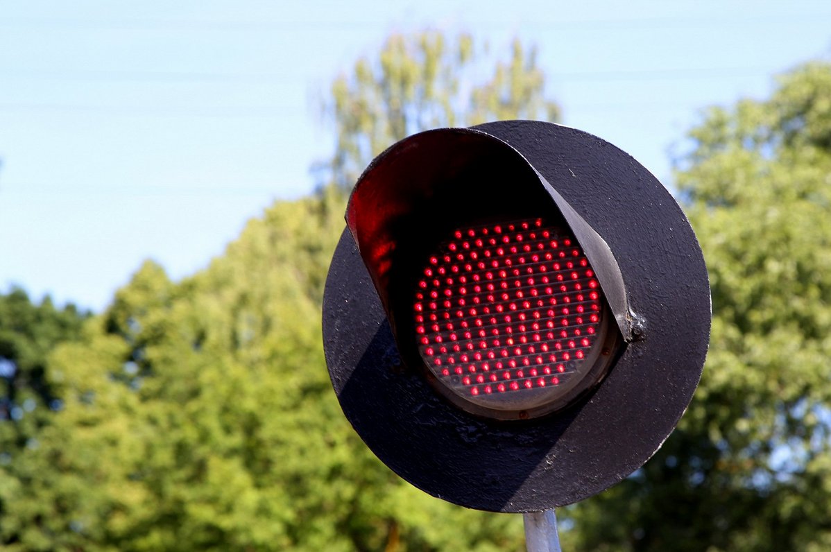 Slēdz dienesta pāreju pie Jāņavārtu stacijas drošības apsvērumu dēļ