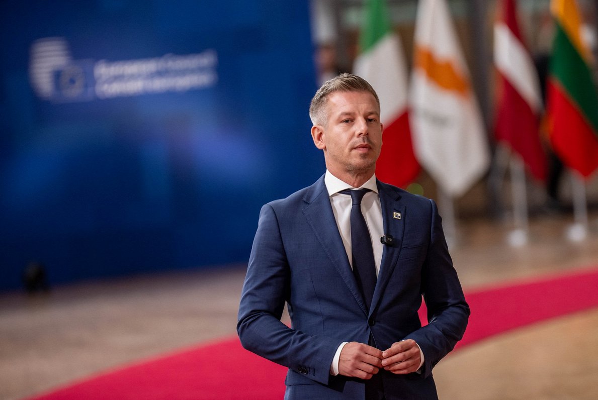 Ungārija un Ukraina turpina izlīdzināt domstarpības. Briselē tiekas Maģars un Zelenskis